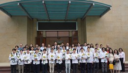 13 học sinh chuyên Khoa học Tự nhiên dự thi Olympic quốc tế